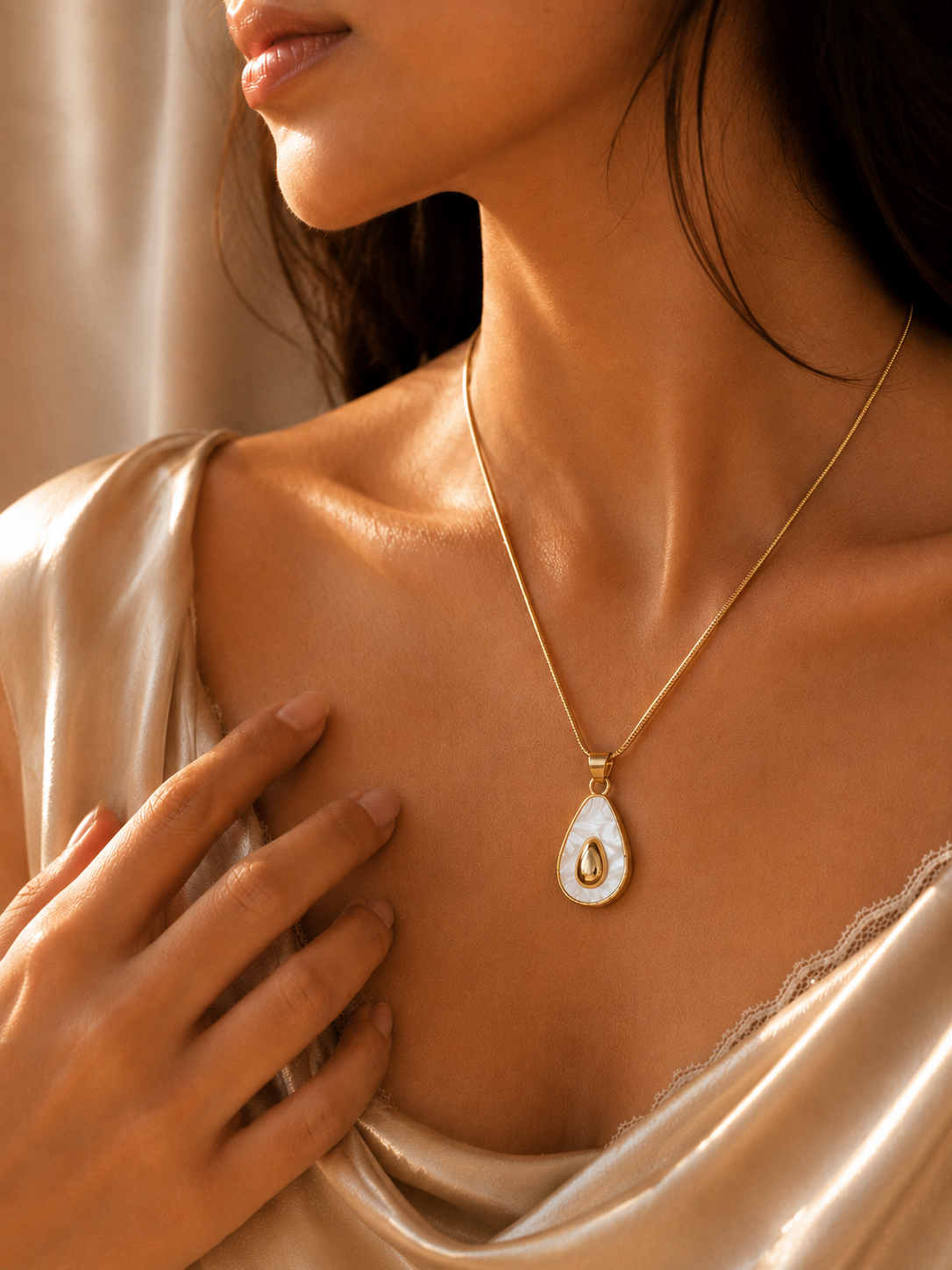Anti-Tarnish Gold Plated Dewdrop Pearl Pendant Necklace
